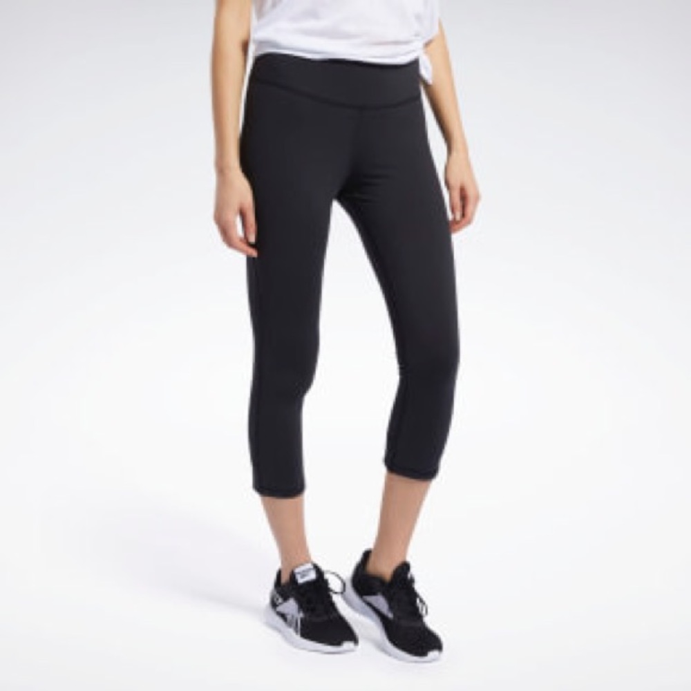 Reebok 3/4 length CrossFit tights medium